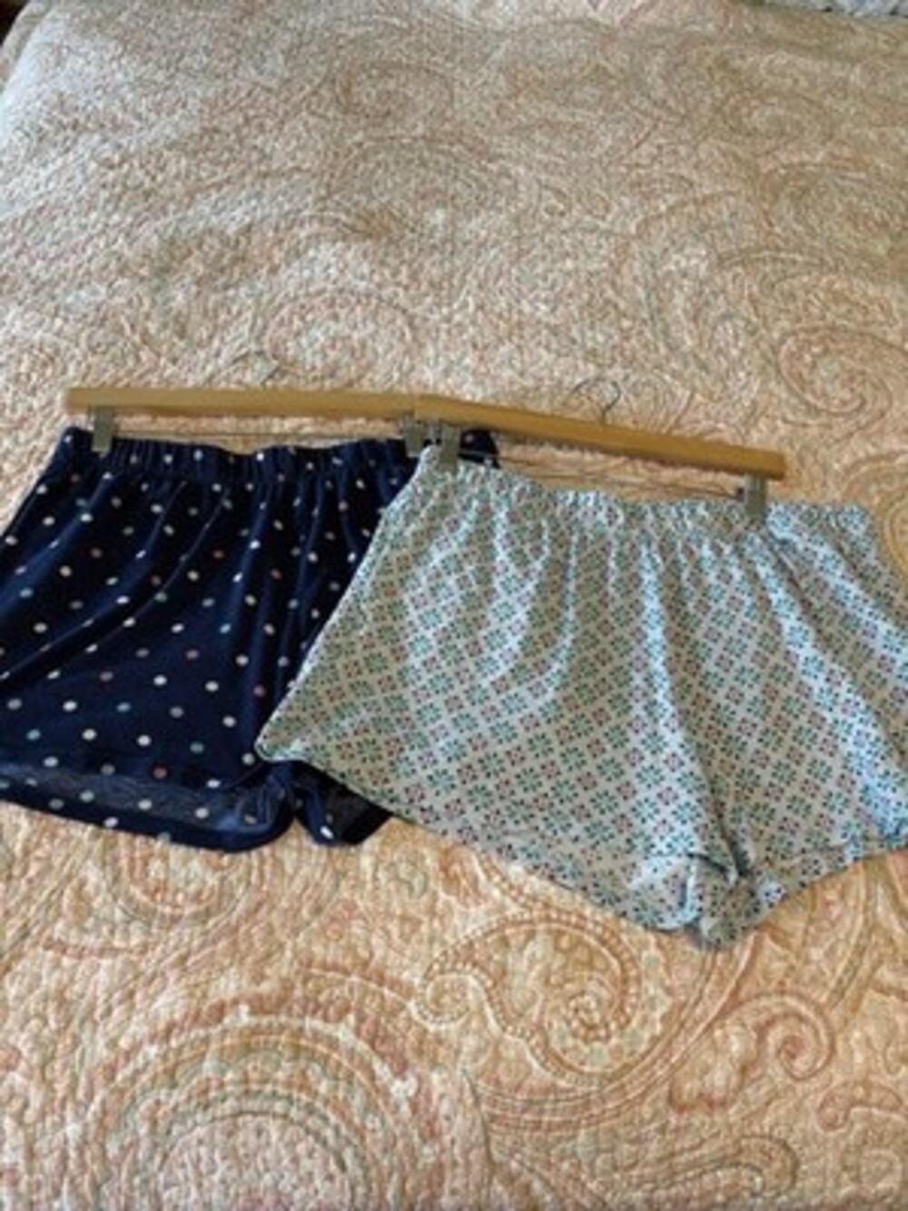 GUC 2 Pair of Croft & Barrow Pajama Shorts Size L & XL Polkadots & Floral Print